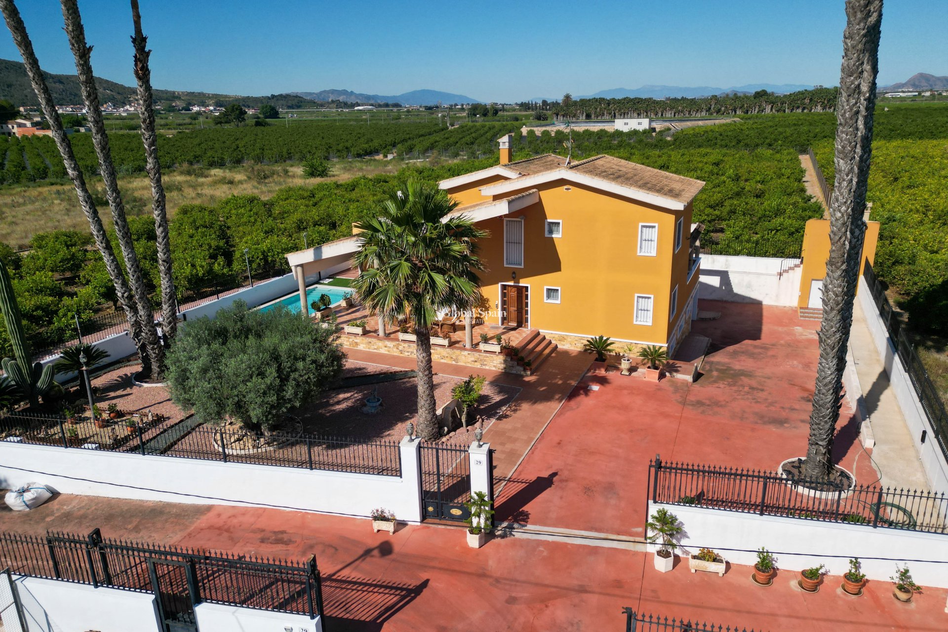 Resale - Villa -
ORIHUELA - Orihuela