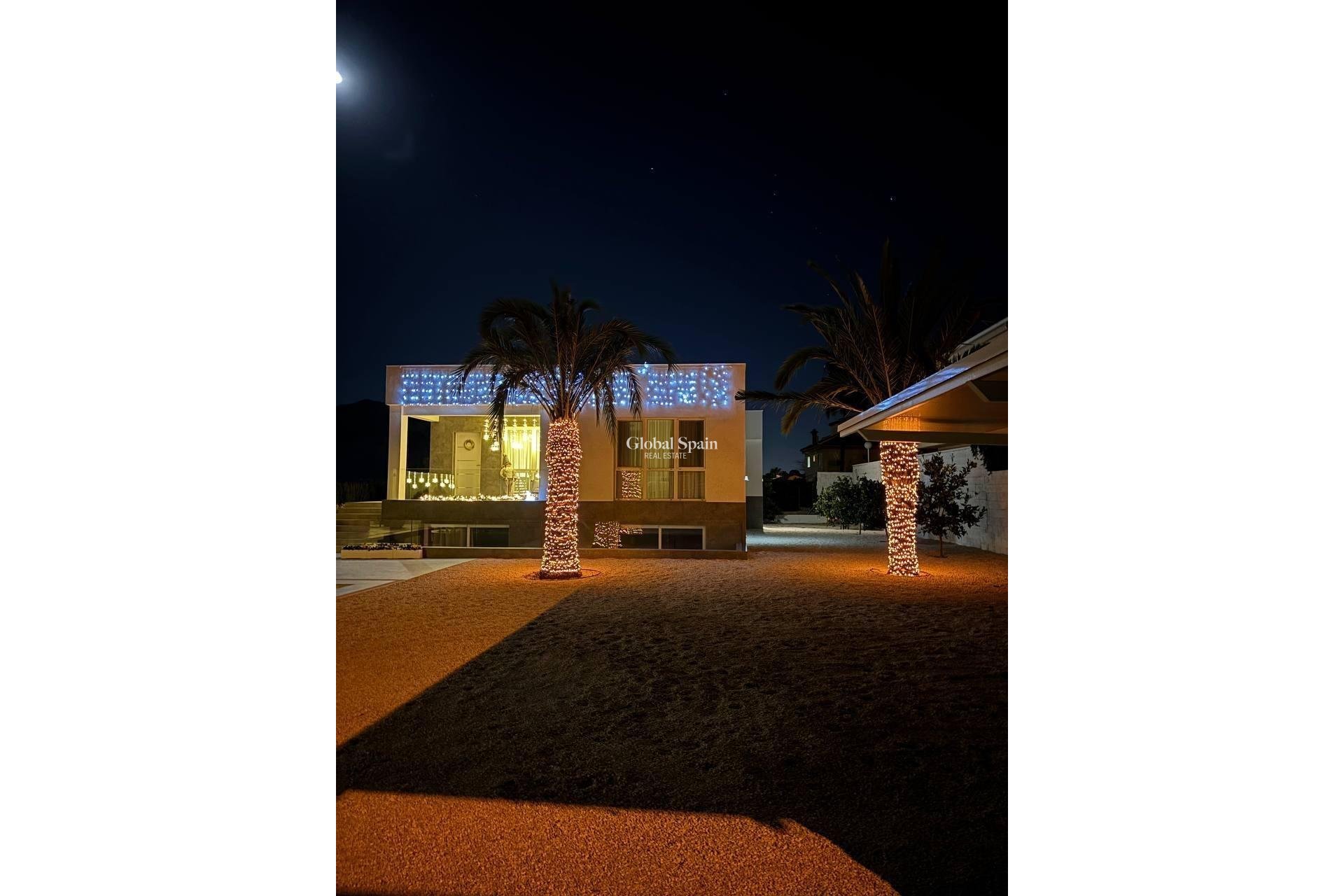 Resale - VILLA -
ORIHUELA - Urb. Montepinar