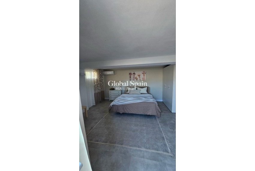 Resale - VILLA -
ORIHUELA - Urb. Montepinar