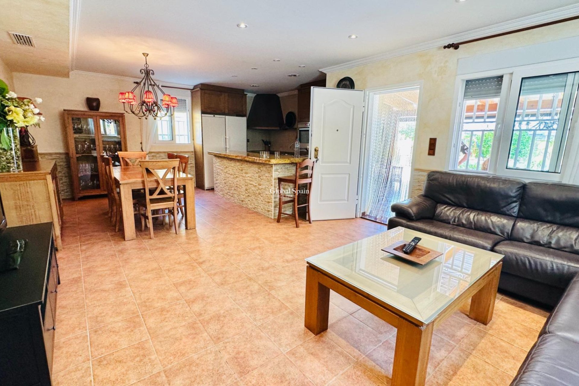 Resale - VILLA -
ORIHUELA - Urb. Montepinar