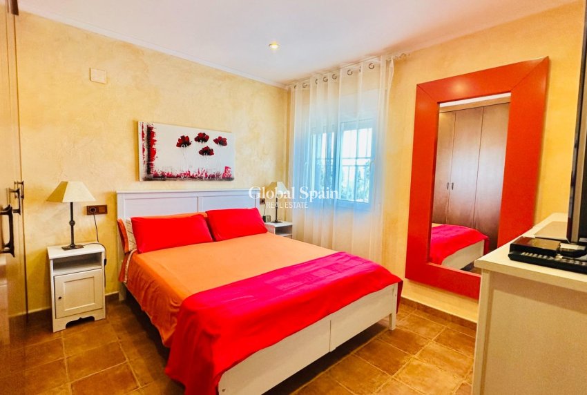 Resale - VILLA -
ORIHUELA - Urb. Montepinar