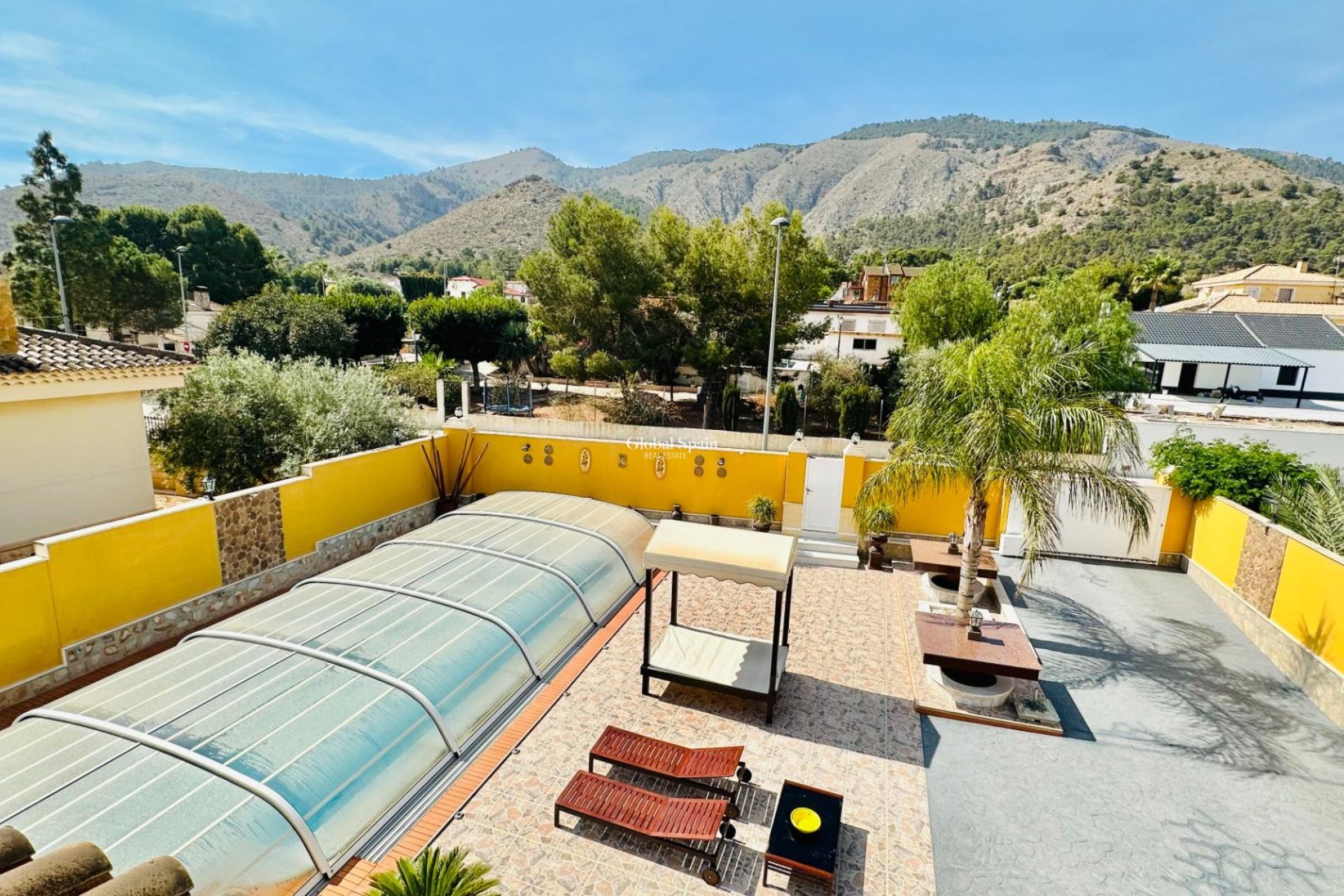 Resale - VILLA -
ORIHUELA - Urb. Montepinar