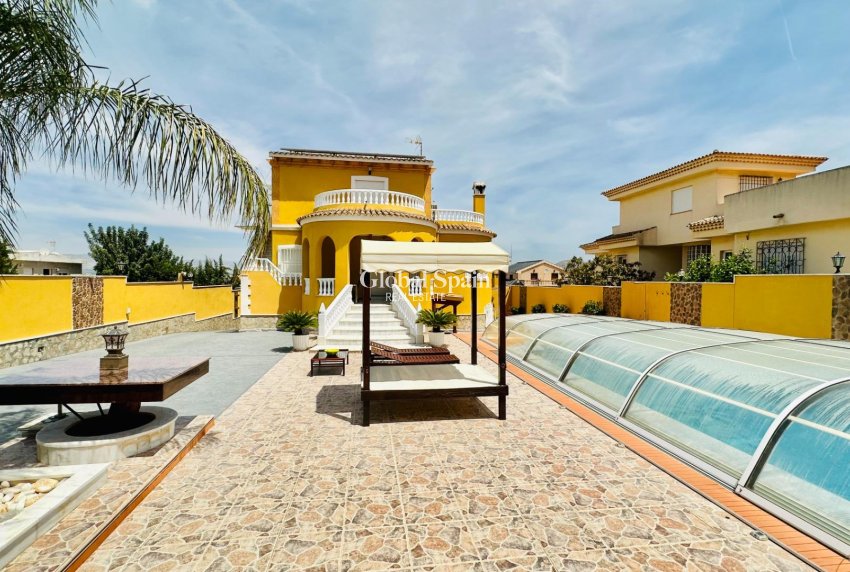 Resale - VILLA -
ORIHUELA - Urb. Montepinar
