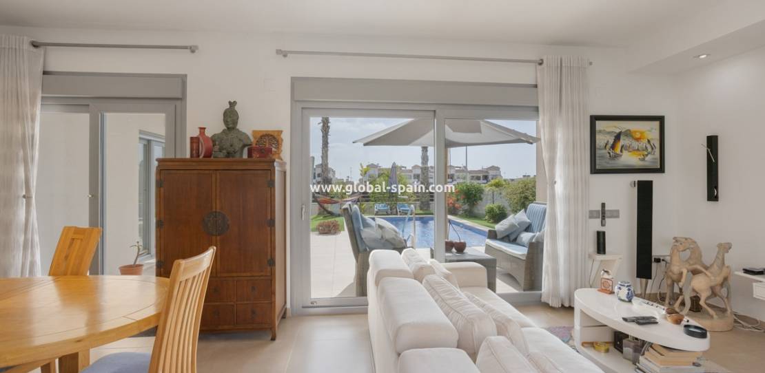 Resale - Villa - Orihuela - Vistabella Golf