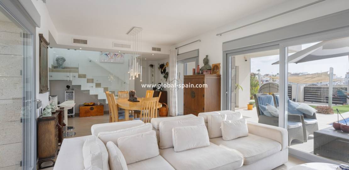 Resale - Villa - Orihuela - Vistabella Golf