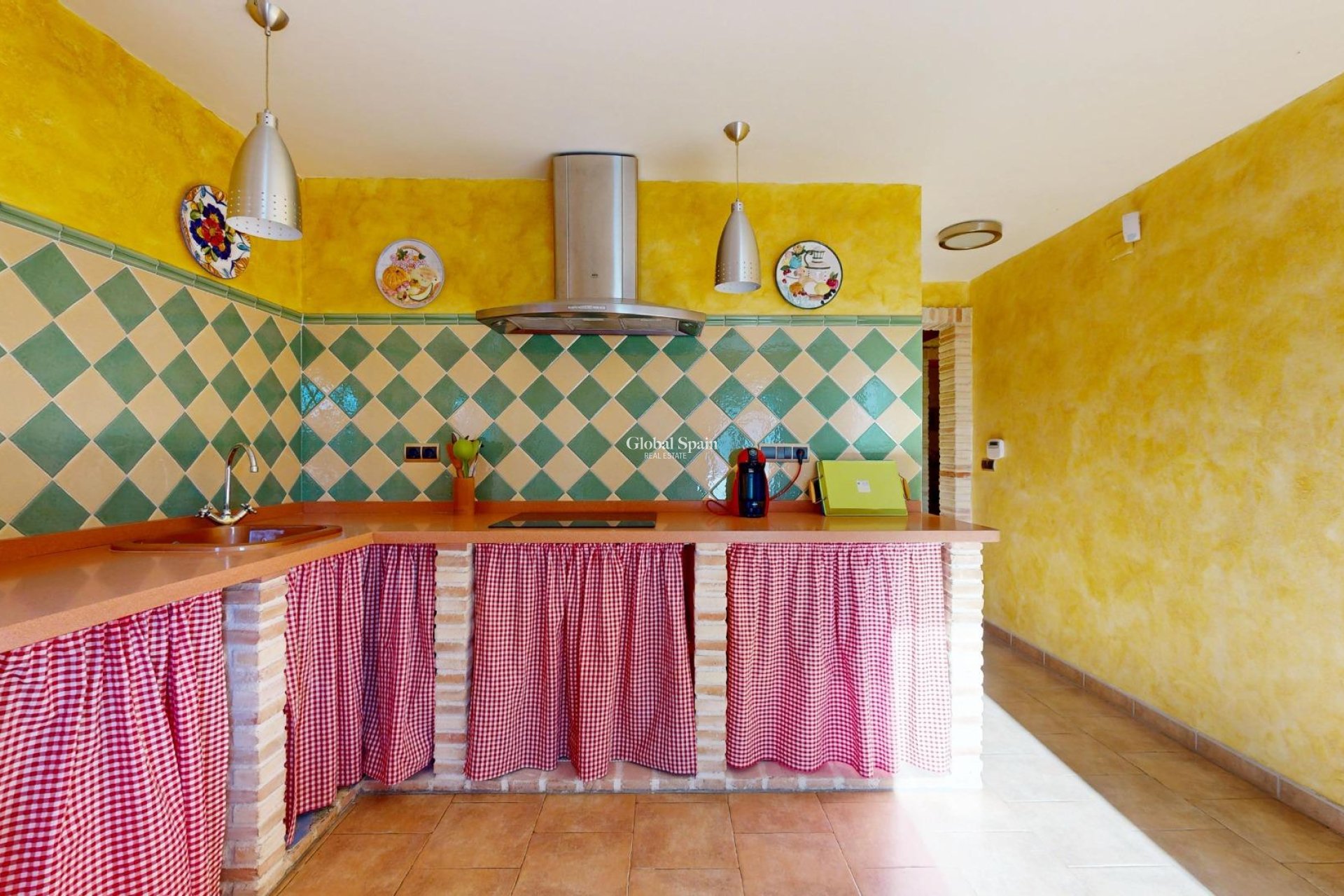 Resale - VILLA -
ORIHUELA