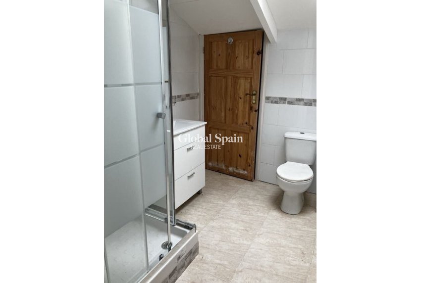 Resale - VILLA -
ORXETA - Costa Blanca