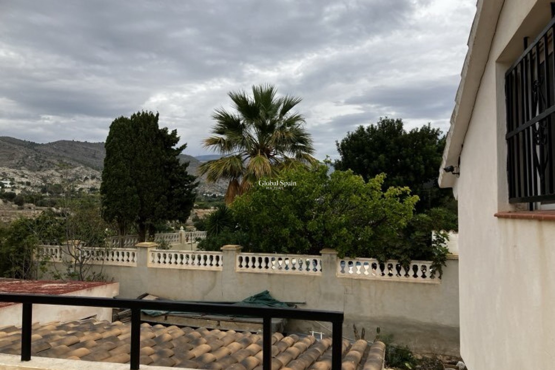 Resale - VILLA -
ORXETA - Costa Blanca