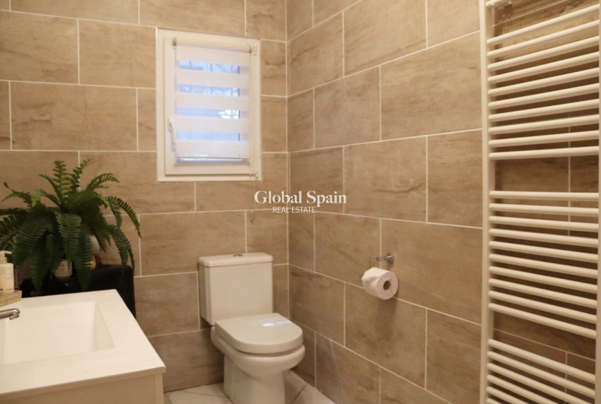 Resale - VILLA -
PARCENT - Inland