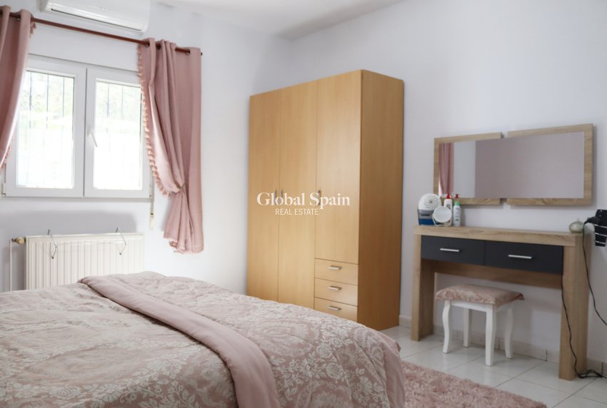 Resale - VILLA -
PARCENT - Inland