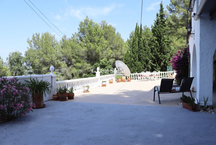 Resale - VILLA -
PARCENT - Inland