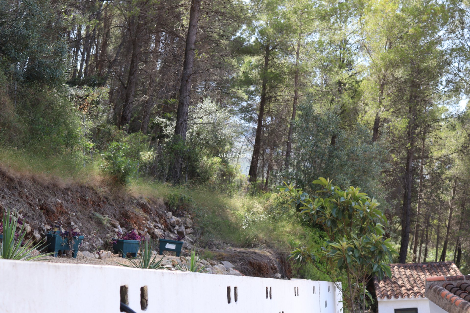 Resale - VILLA -
PARCENT - Inland