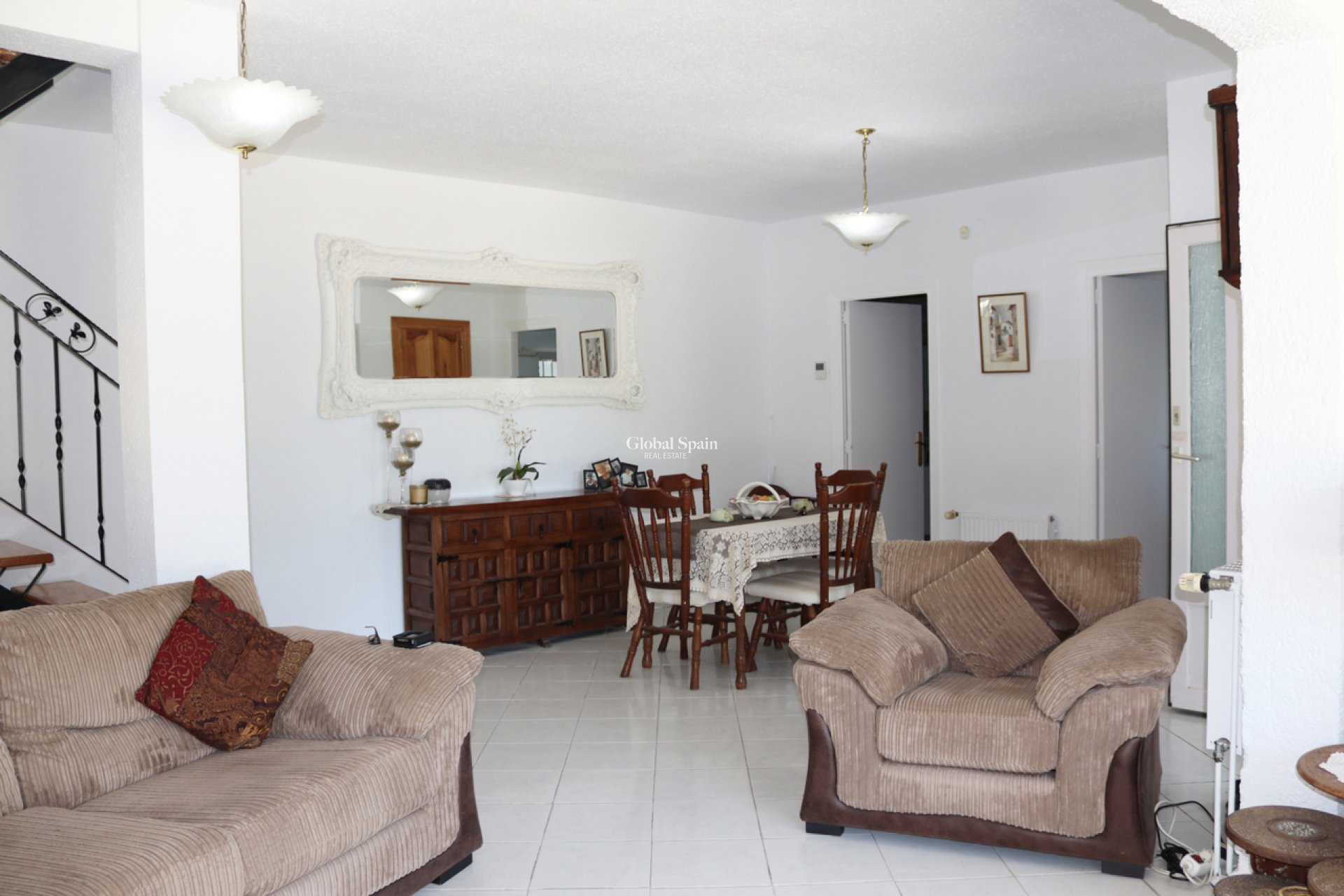 Resale - VILLA -
PARCENT - Inland