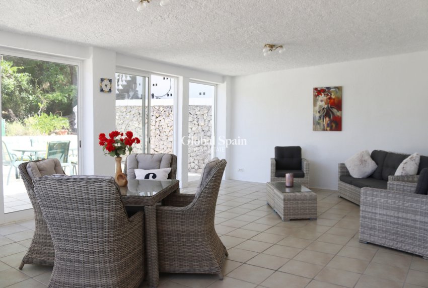 Resale - VILLA -
PARCENT - Inland