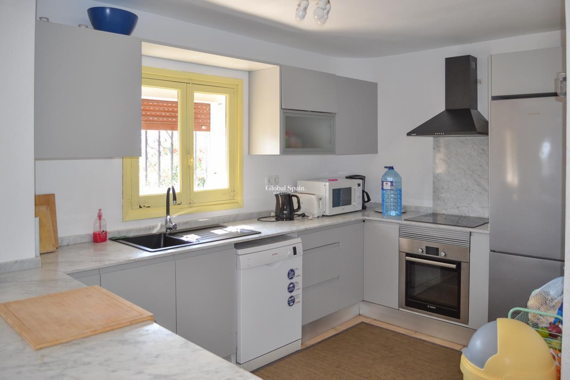 Resale - VILLA -
PEDREGUER - Inland