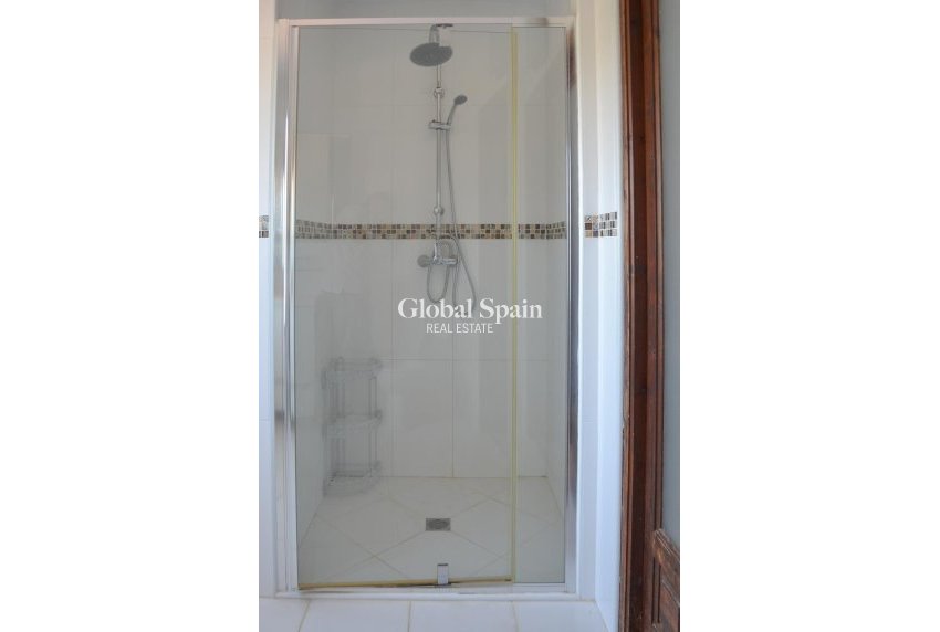 Resale - VILLA -
PEDREGUER - Inland