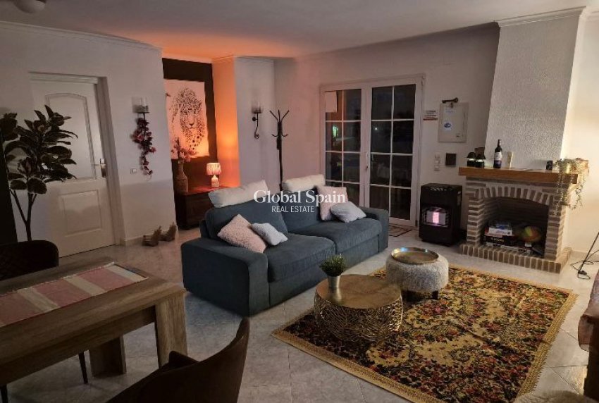 Resale - VILLA -
PEDREGUER - Inland