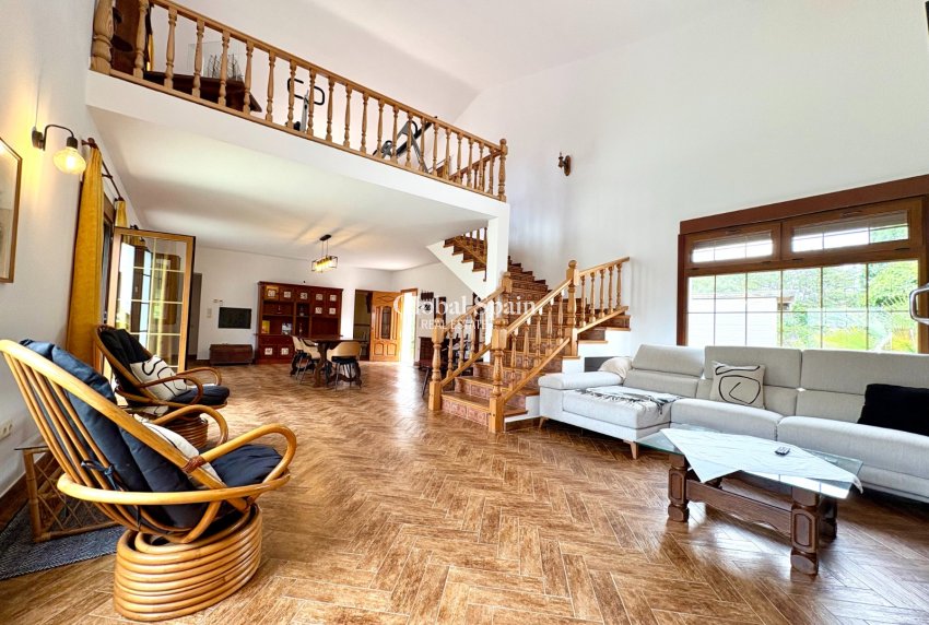 Resale - VILLA -
PEDREGUER - Pedreguer
