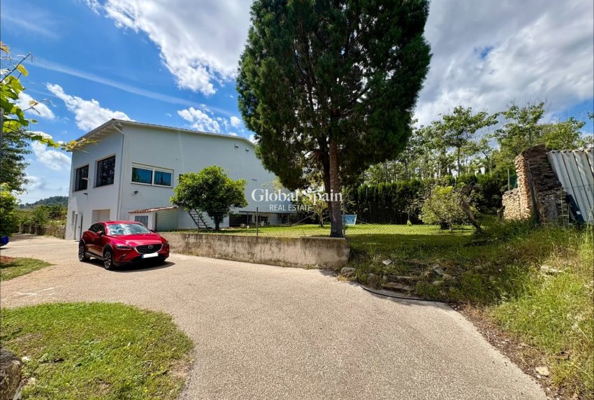 Resale - VILLA -
PEDREGUER - Pedreguer