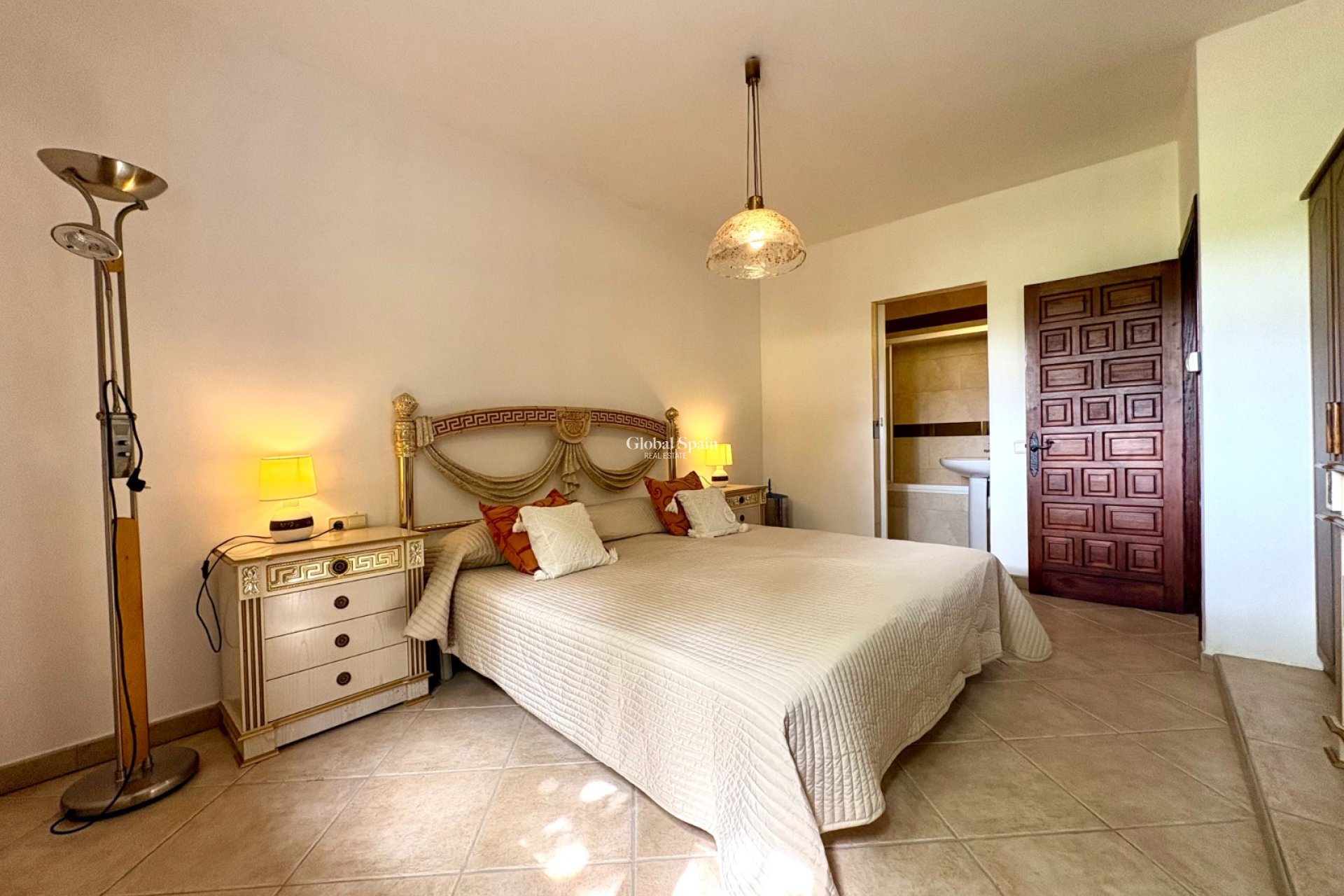 Resale - VILLA -
PEDREGUER - Pedreguer