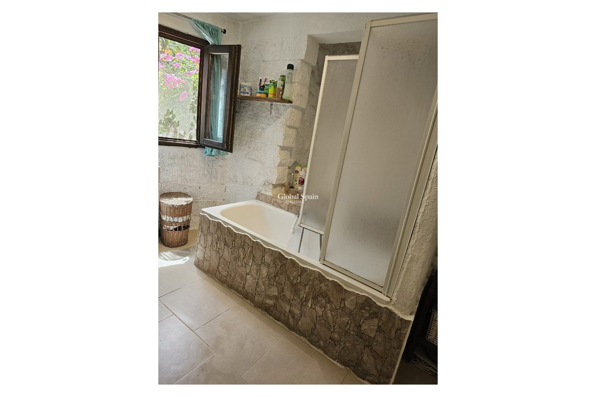 Resale - VILLA -
PEDREGUER - Pedreguer