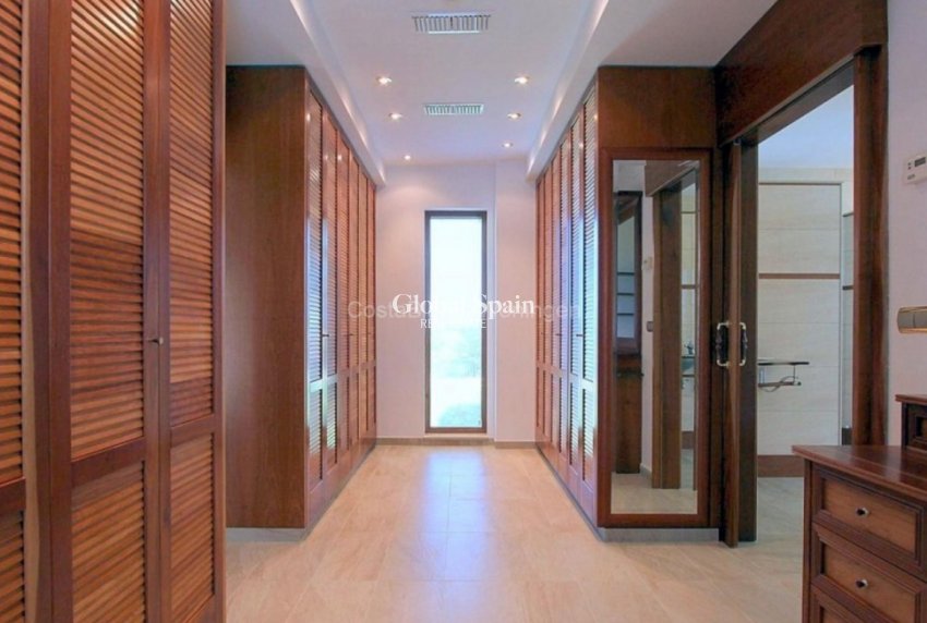 Resale - VILLA -
PENÀGUILA - Inland