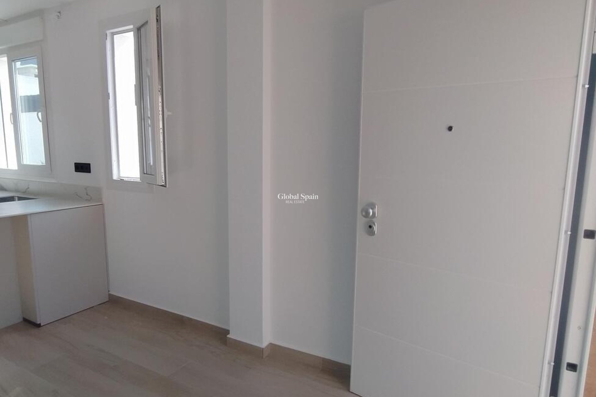 Resale - Villa Penthouse -
TORREVIEJA - Aguas Nuevas