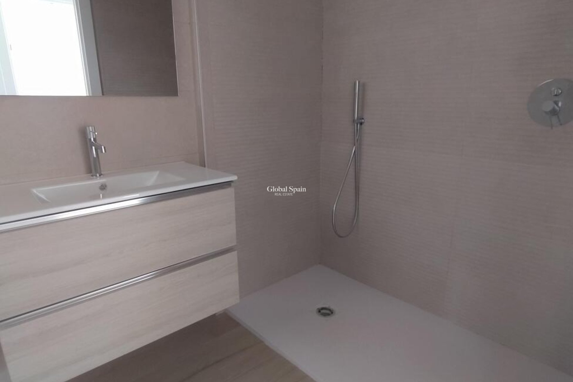 Resale - Villa Penthouse -
TORREVIEJA - Aguas Nuevas