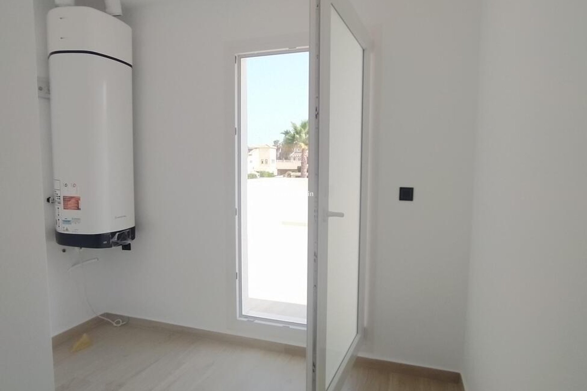 Resale - Villa Penthouse -
TORREVIEJA - Aguas Nuevas
