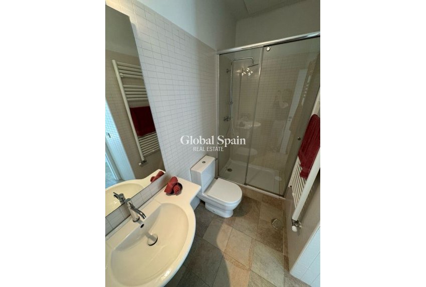 Resale - VILLA -
PERALEJA GOLF - Inland