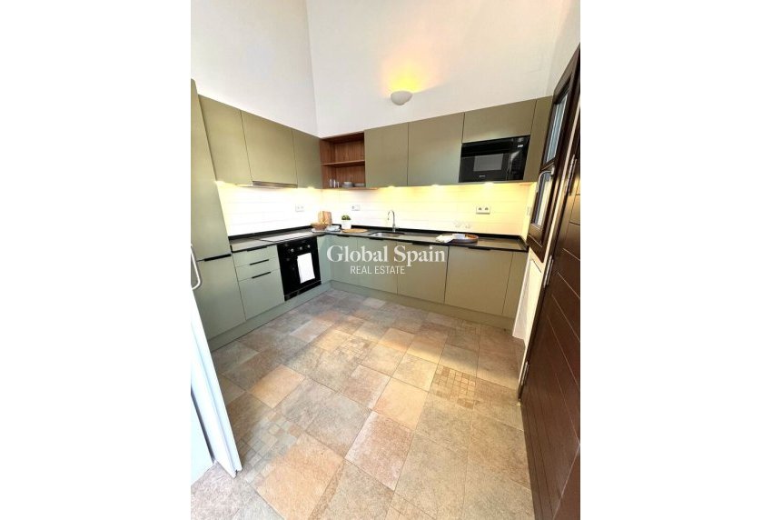 Resale - VILLA -
PERALEJA GOLF - Inland