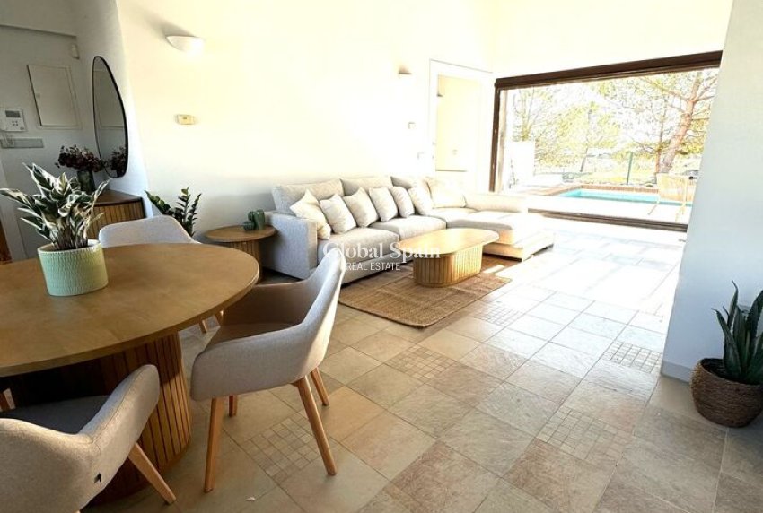 Resale - VILLA -
PERALEJA GOLF - Inland