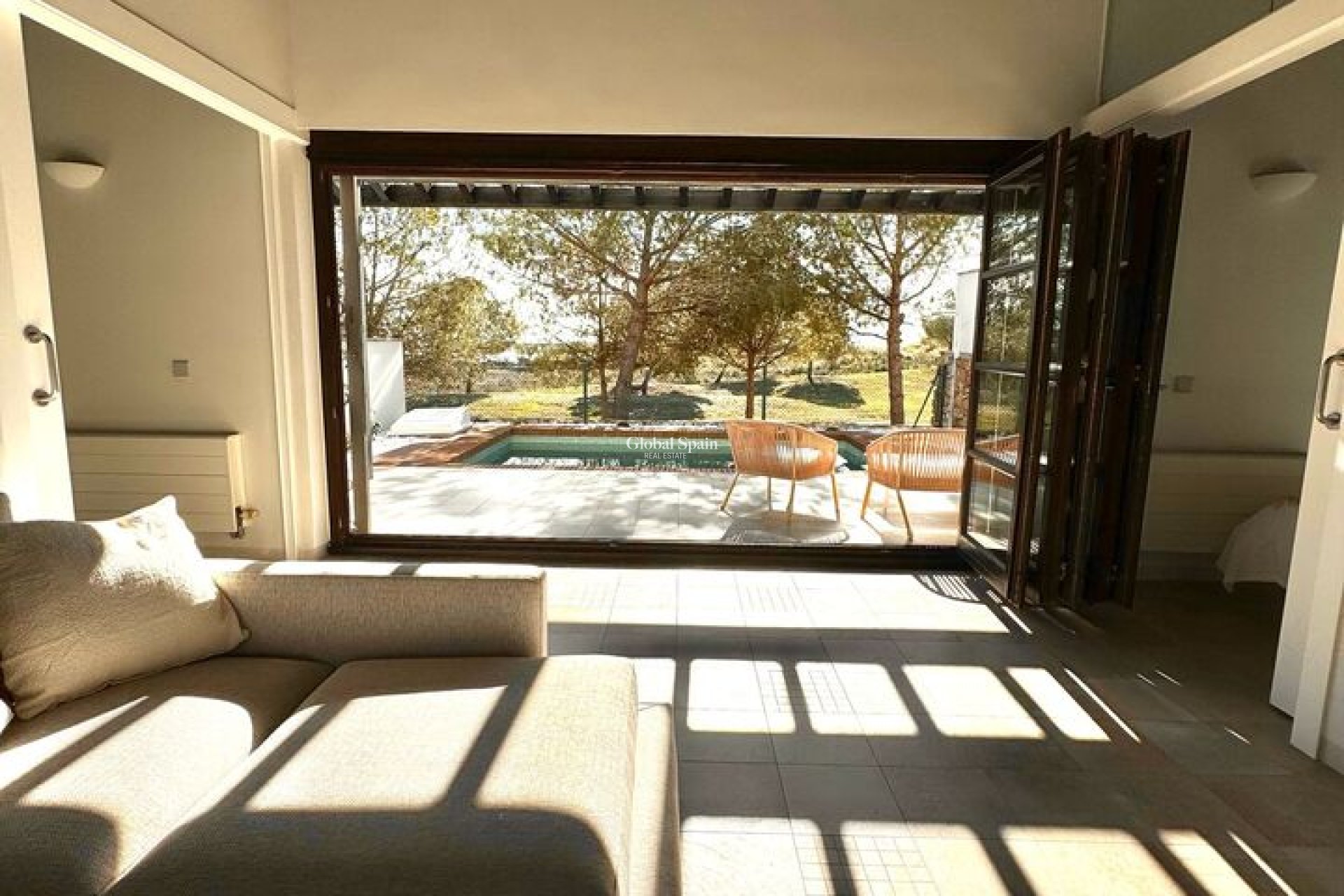 Resale - VILLA -
PERALEJA GOLF - Inland