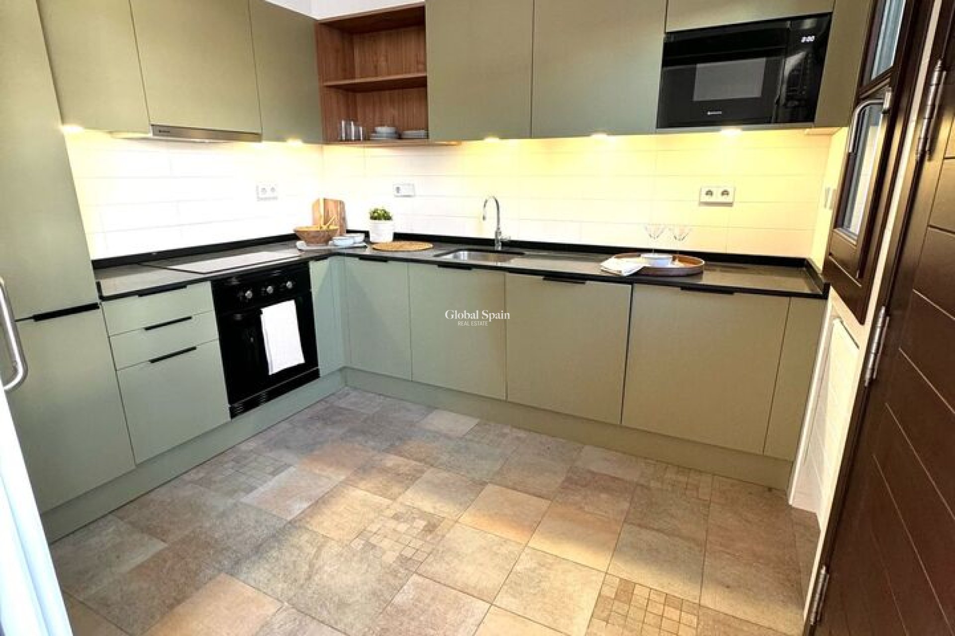 Resale - VILLA -
PERALEJA GOLF - Inland