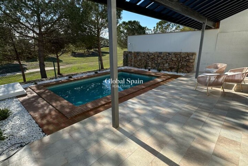 Resale - VILLA -
PERALEJA GOLF - Inland