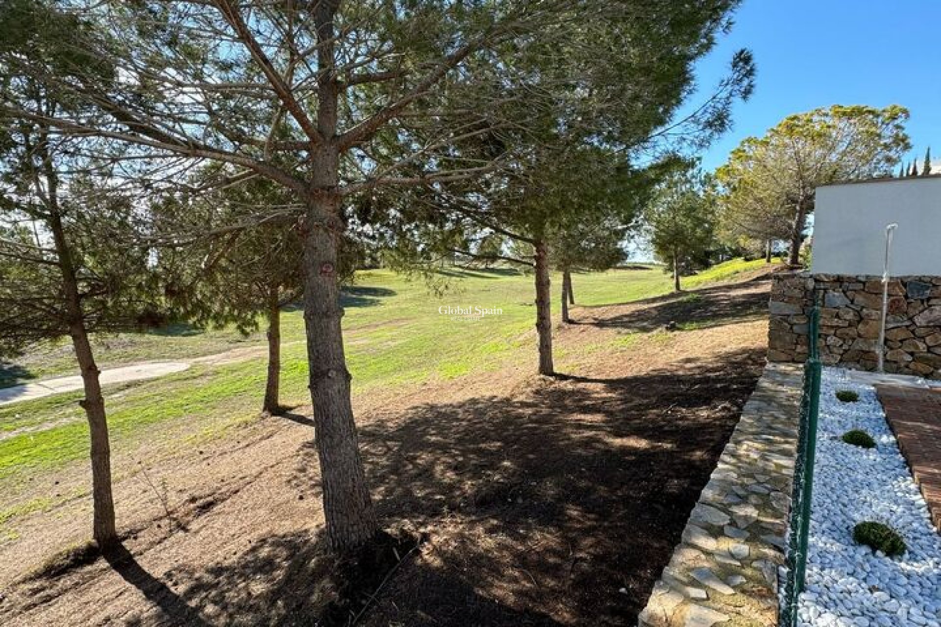 Resale - VILLA -
PERALEJA GOLF - Inland