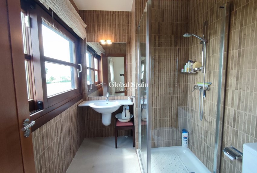 Resale - VILLA -
PERALEJA GOLF - Inland