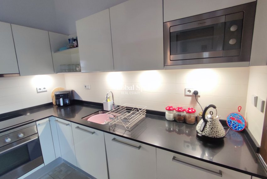 Resale - VILLA -
PERALEJA GOLF - Inland