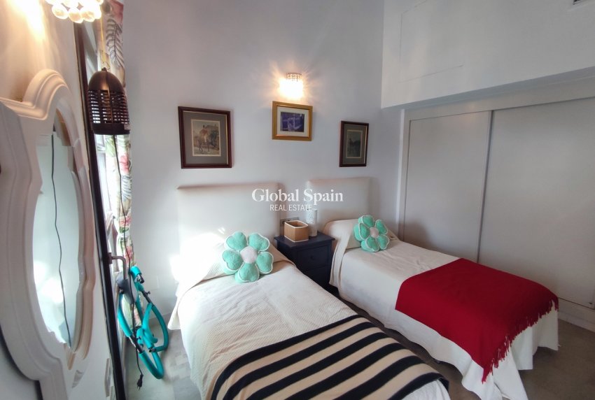 Resale - VILLA -
PERALEJA GOLF - Inland