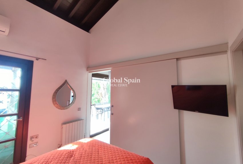Resale - VILLA -
PERALEJA GOLF - Inland
