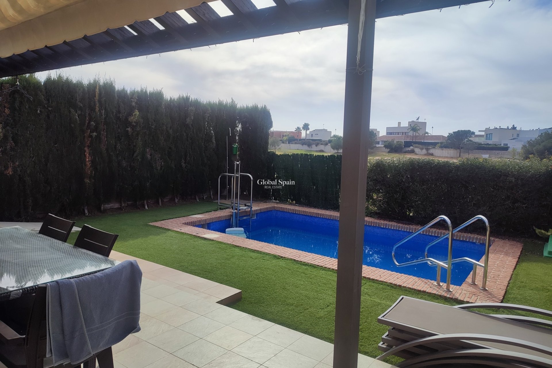 Resale - VILLA -
PERALEJA GOLF - Inland
