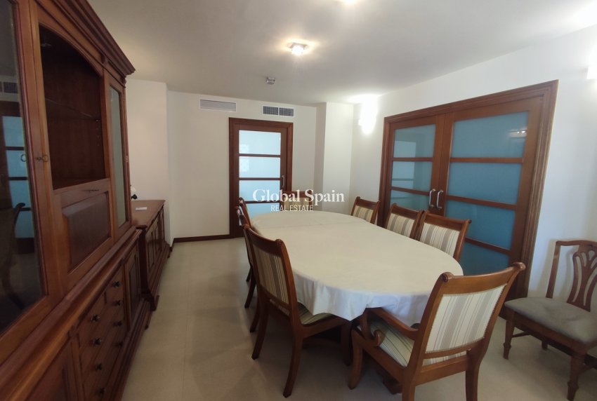 Resale - VILLA -
PERALEJA GOLF - Inland