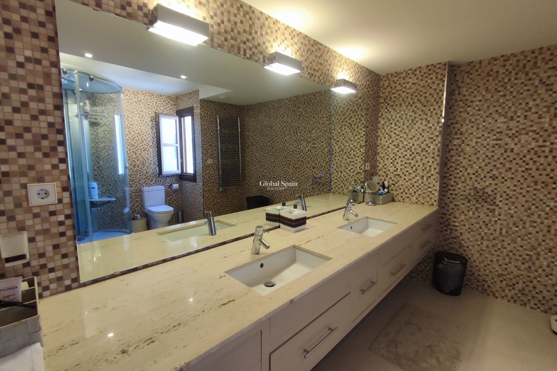 Resale - VILLA -
PERALEJA GOLF - Inland