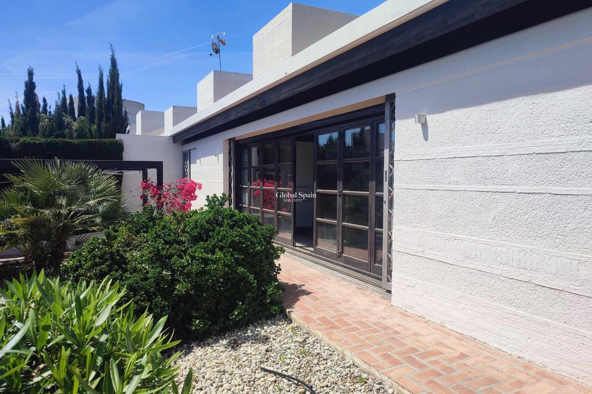 Resale - VILLA -
PERALEJA GOLF - Inland