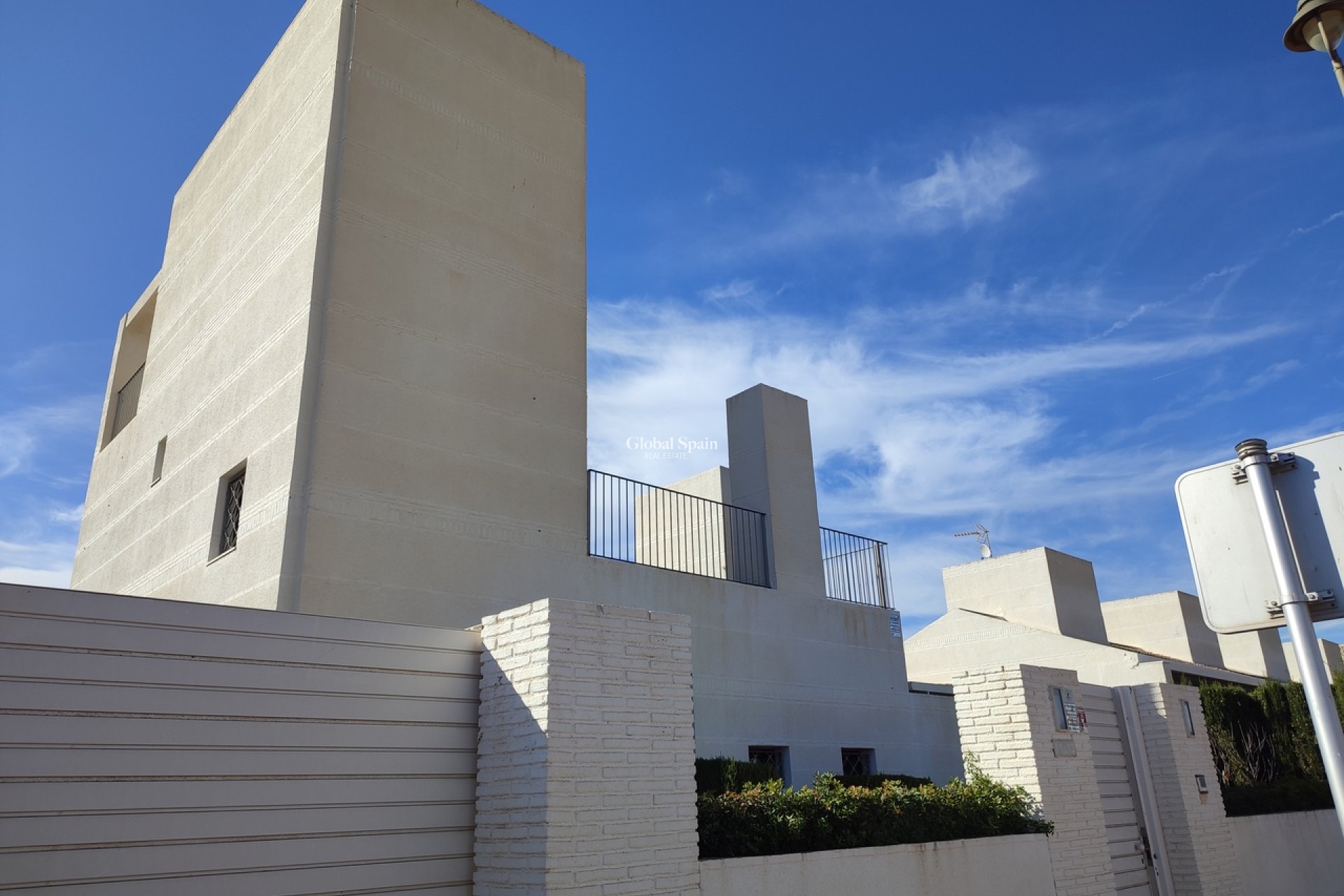 Resale - VILLA -
PERALEJA GOLF - Inland