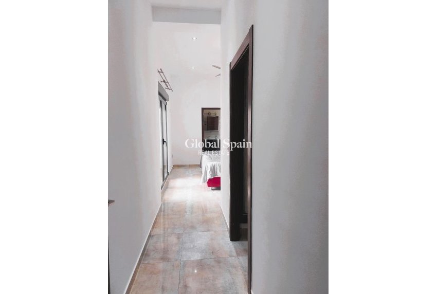 Resale - VILLA -
PILAR DE LA HORADADA - Costa Blanca