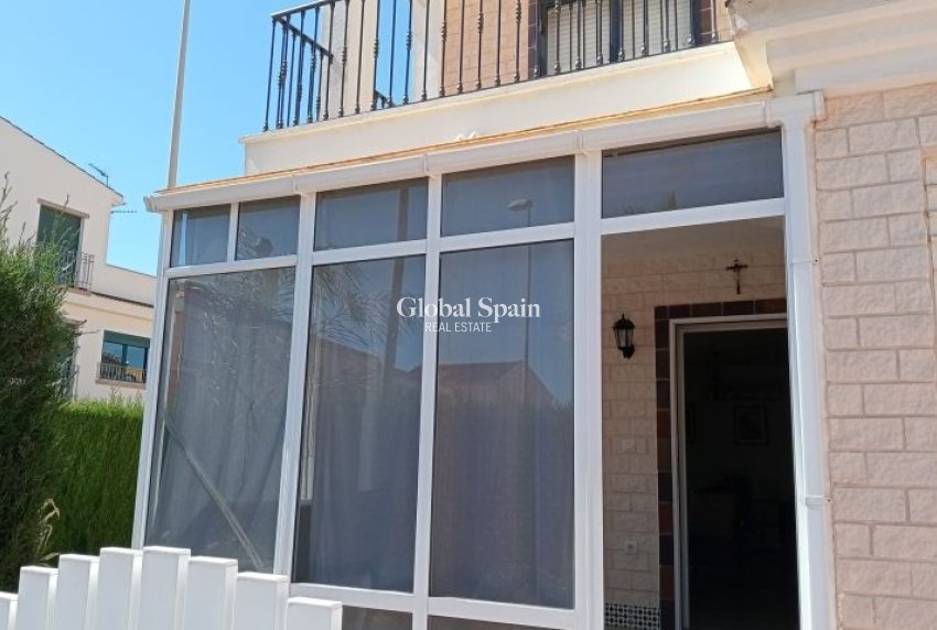 Resale - VILLA -
PILAR DE LA HORADADA - Costa Blanca
