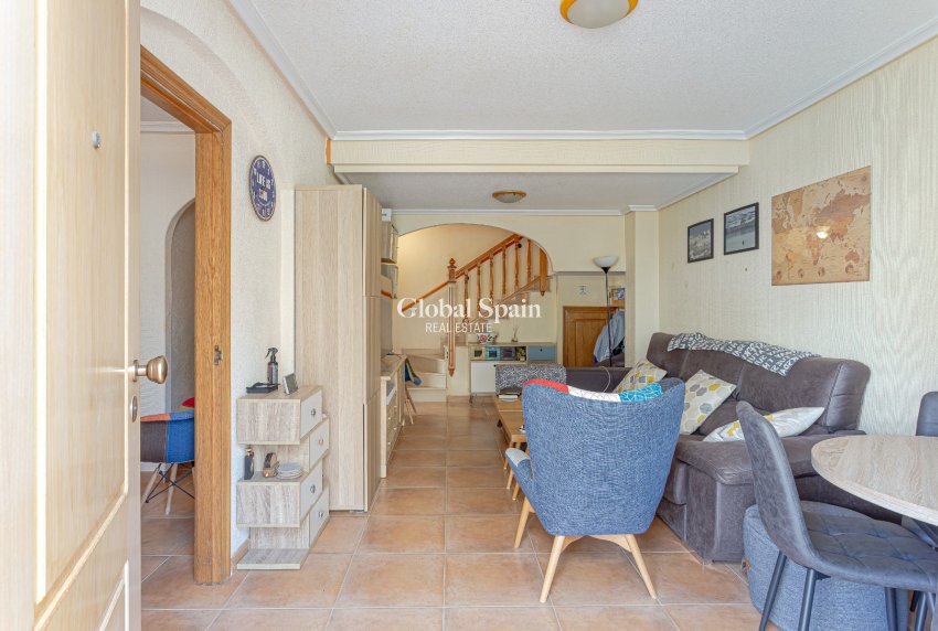 Resale - VILLA -
PILAR DE LA HORADADA - Costa Blanca