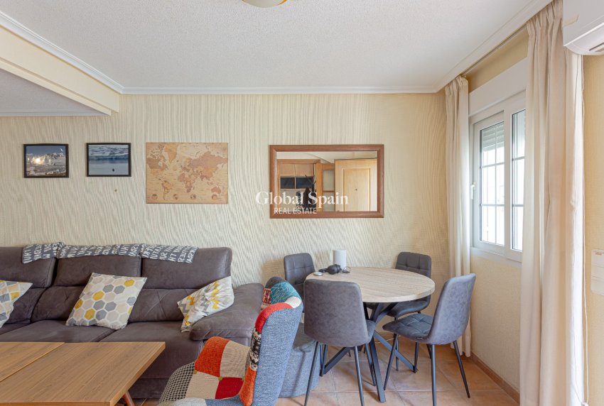 Resale - VILLA -
PILAR DE LA HORADADA - Costa Blanca