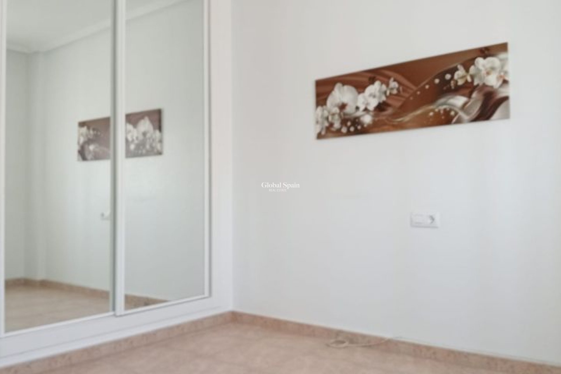 Resale - VILLA -
PILAR DE LA HORADADA - Costa Blanca